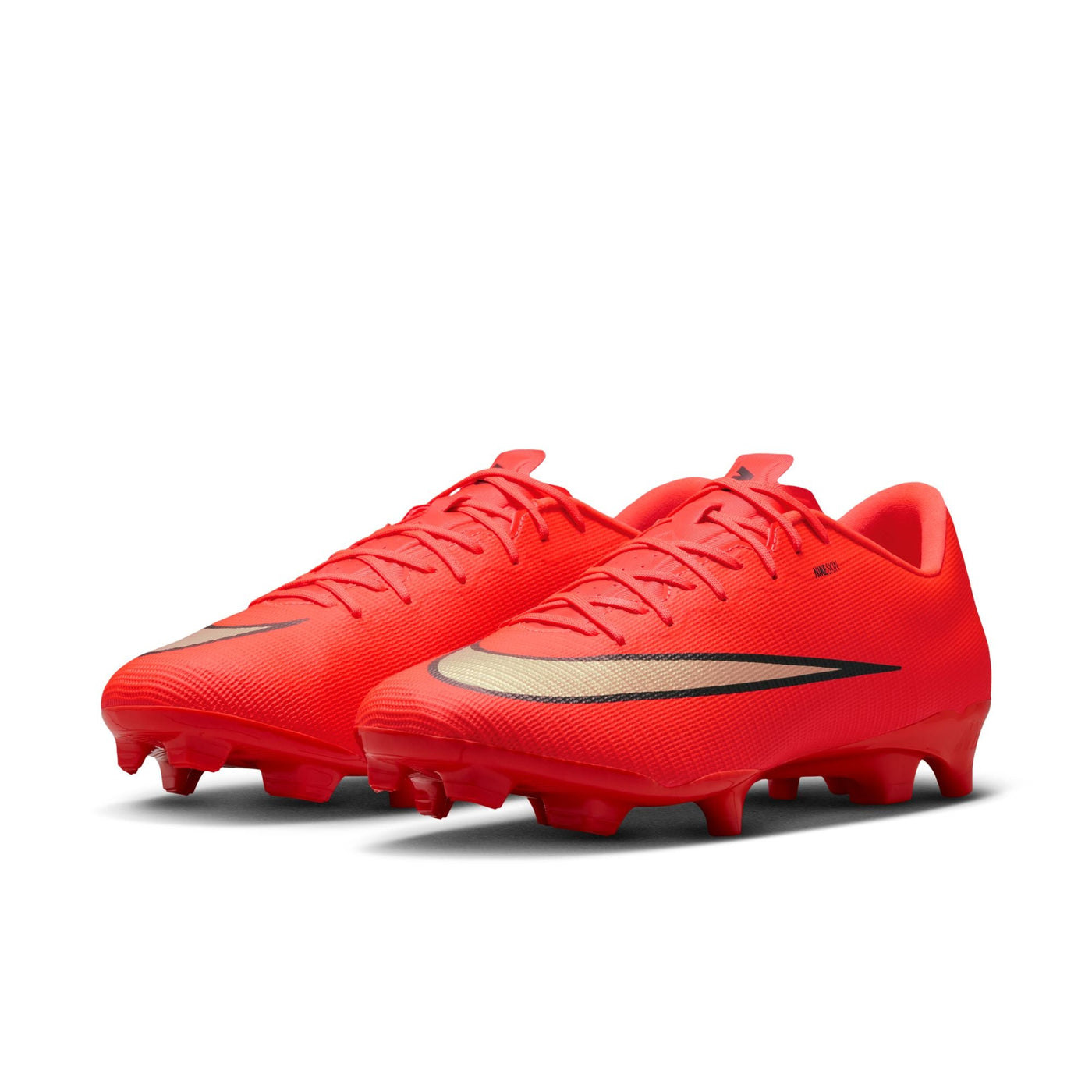 Nike Mercurial Vapor 17 Academy Multi-Ground Low-Top Soccer Cleats