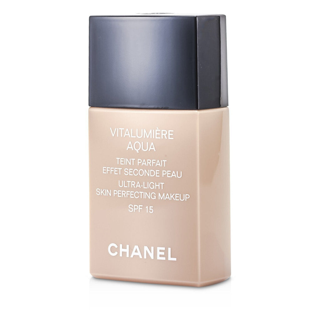 Chanel Vitalumiere Aqua Ultra Light Skin Perfecting M/U SPF15 - # 20 Beige  30ml/1oz