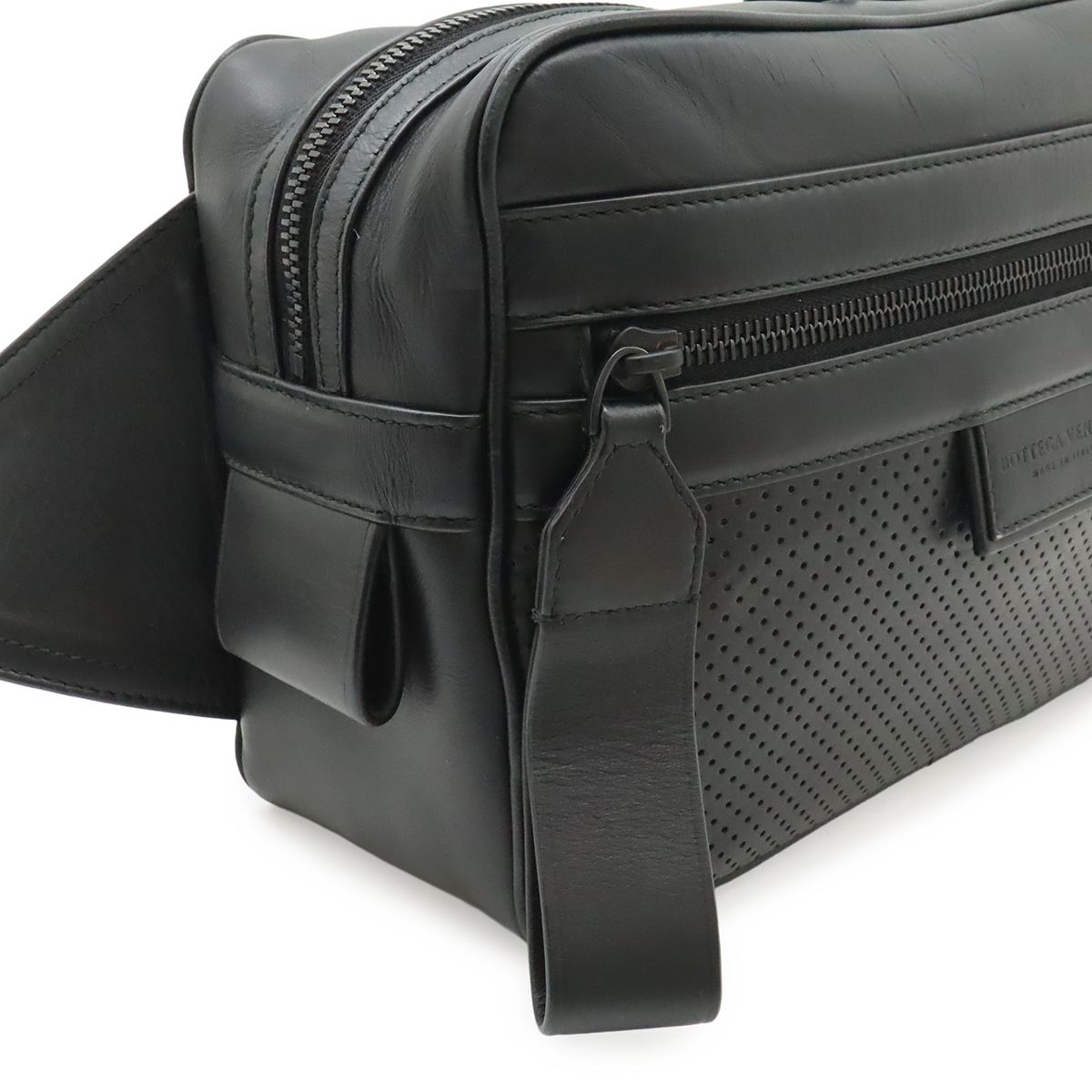 Bottega Veneta Leggero Belt Bag Leather Black
