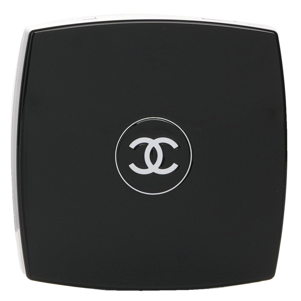 Chanel Ombre Essentielle Multi Use Longwearing Eyeshadow - # 220 Blanc Perle  2.2g
