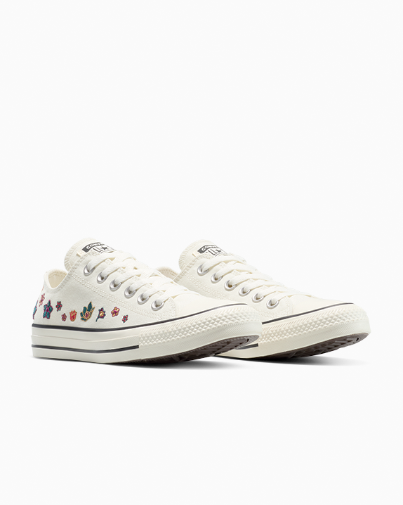 Chuck Taylor All Star Flowers