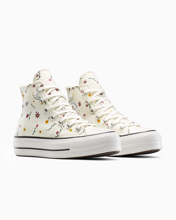 Chuck Taylor All Star Lift Platform Embroidered Blooms