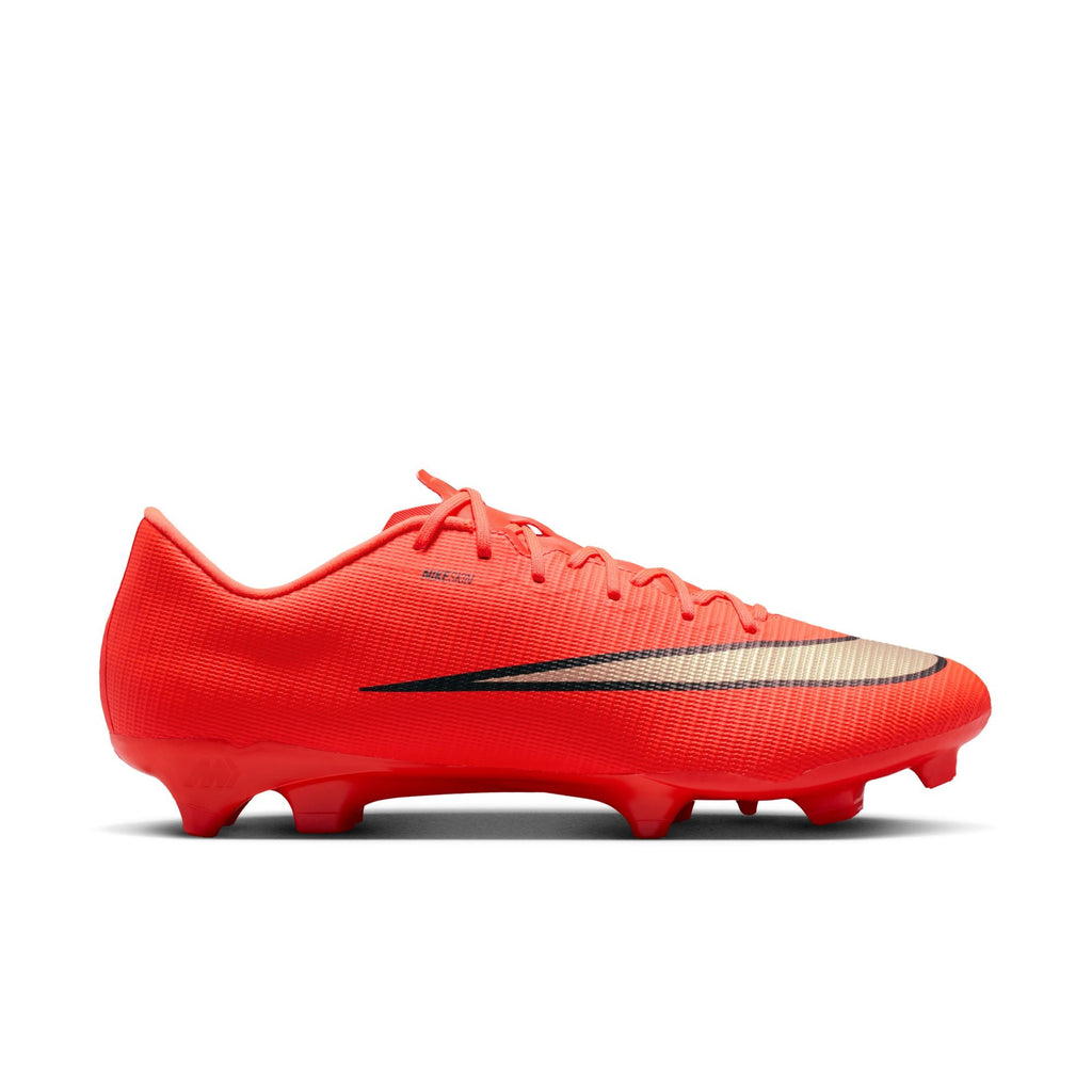 Nike Mercurial Vapor 17 Academy Multi-Ground Low-Top Soccer Cleats