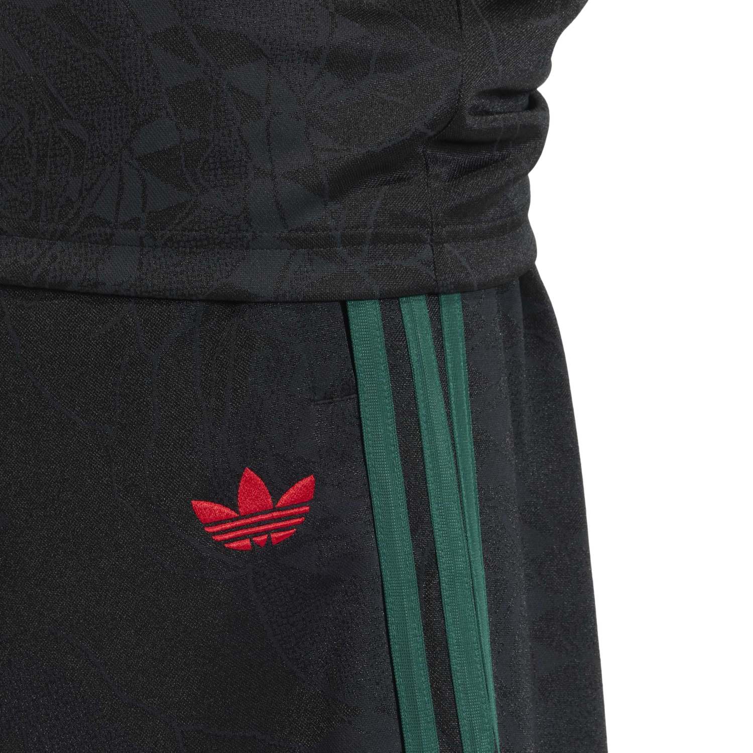 Firebird Roses Short - Mens